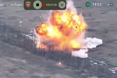 Броня стала металобрухтом: відео запальної роботи 60 ОМБр