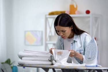 How to get rid of iron stains on clothes
