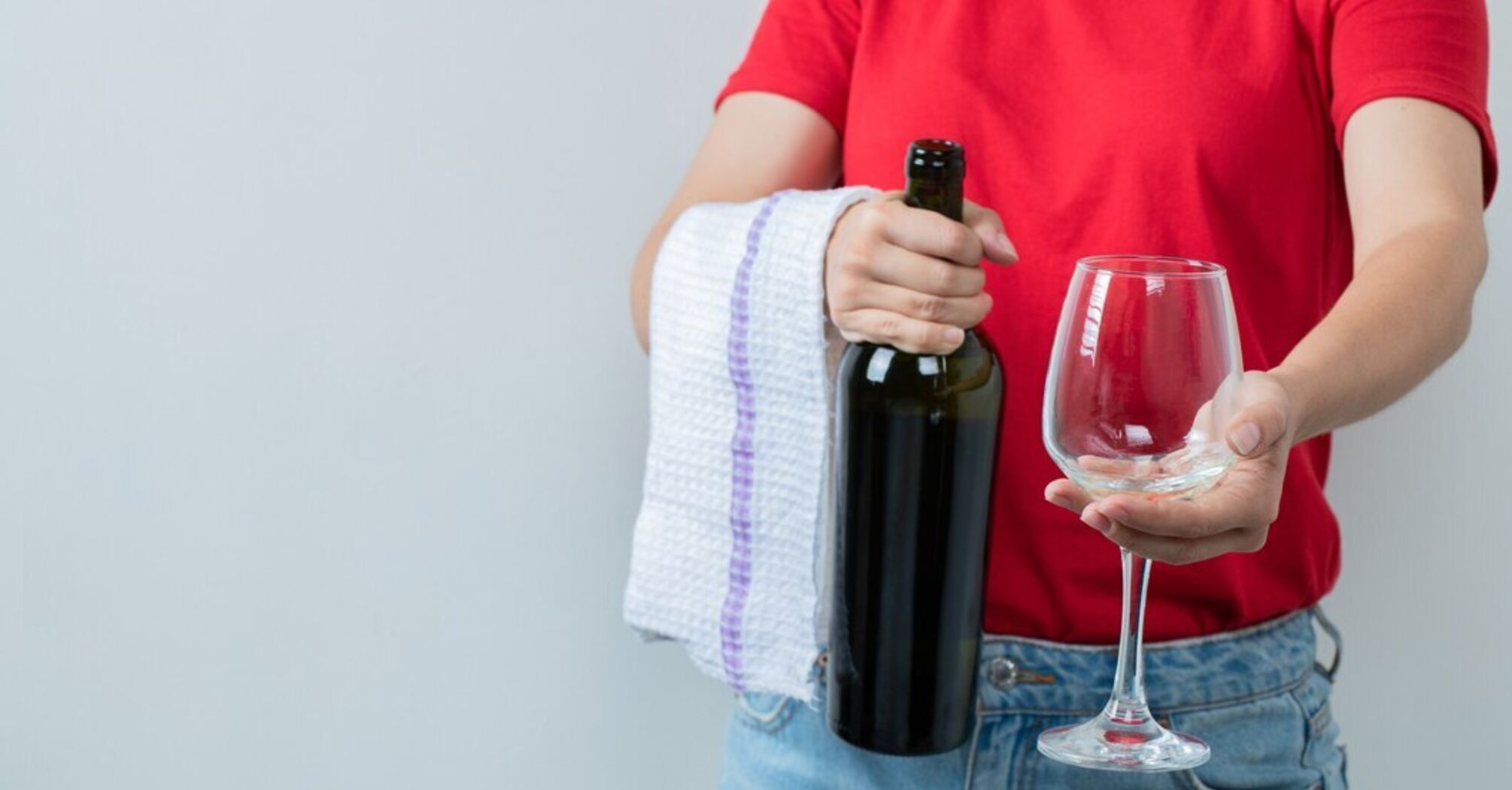Як правильно зберігати відкорковане вино: ефективні поради