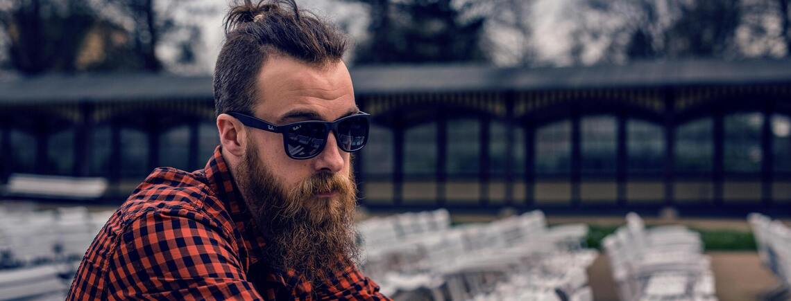 Чи варто чоловікові відрощувати бороду: переваги та недоліки цього рішення