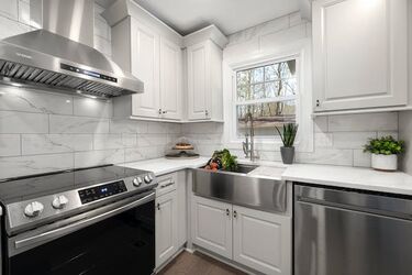 Easy ways to keep your hood perfectly clean