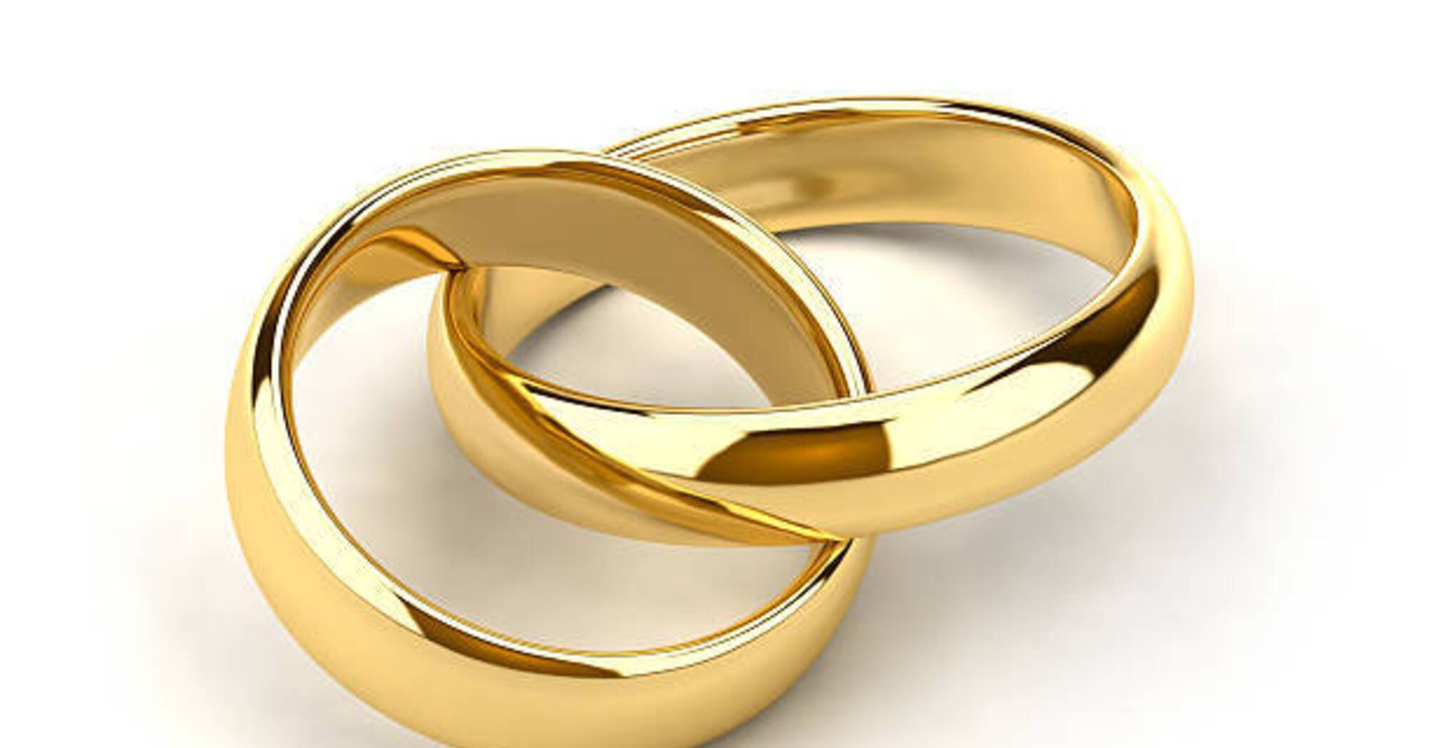 Можно ли снимать обручальное кольцо после свадьбы: о чем говорят народные приметы
