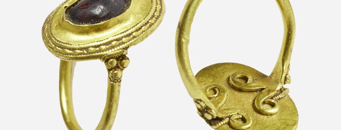 В Данії знайшли золоту каблучку віком 500 років: належала представнику династії Меровінгів