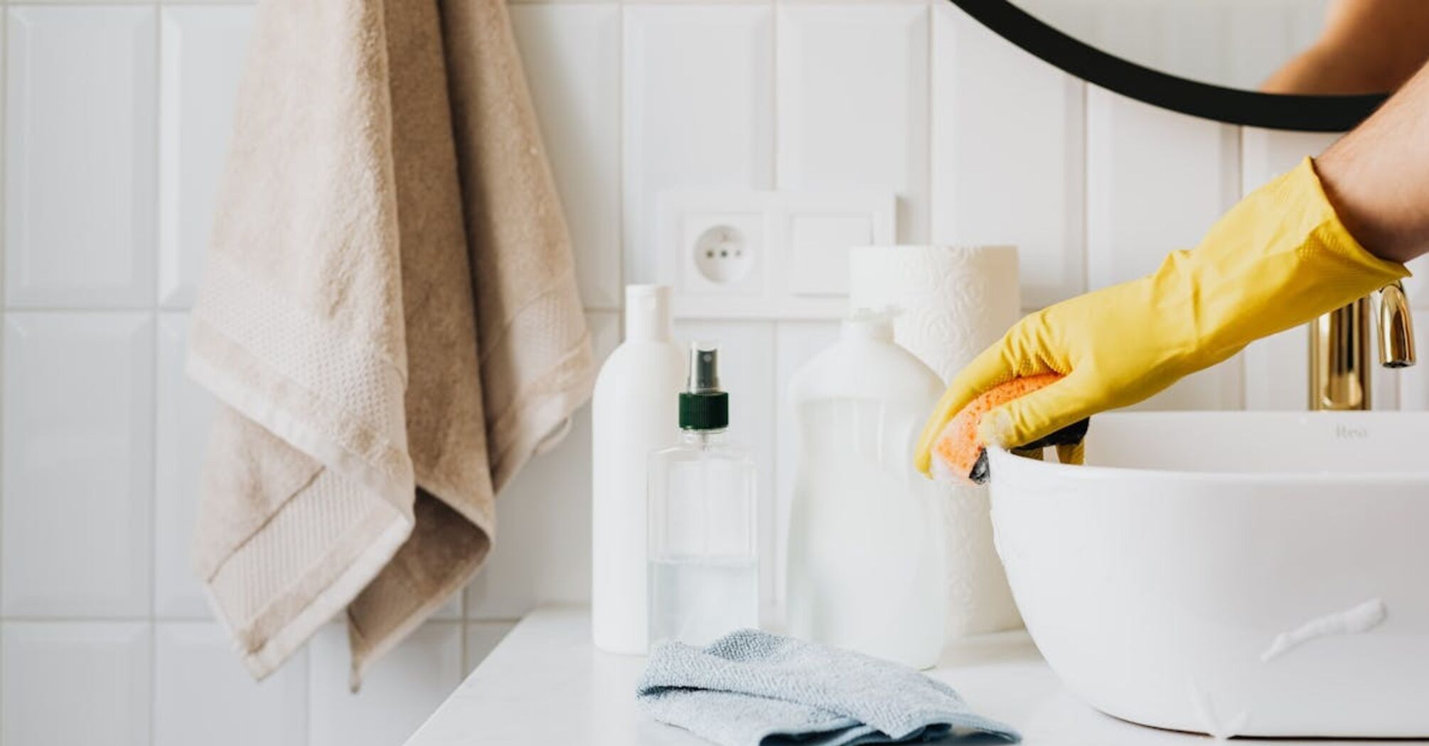 Three easy ways to remove the smell of dampness from towels
