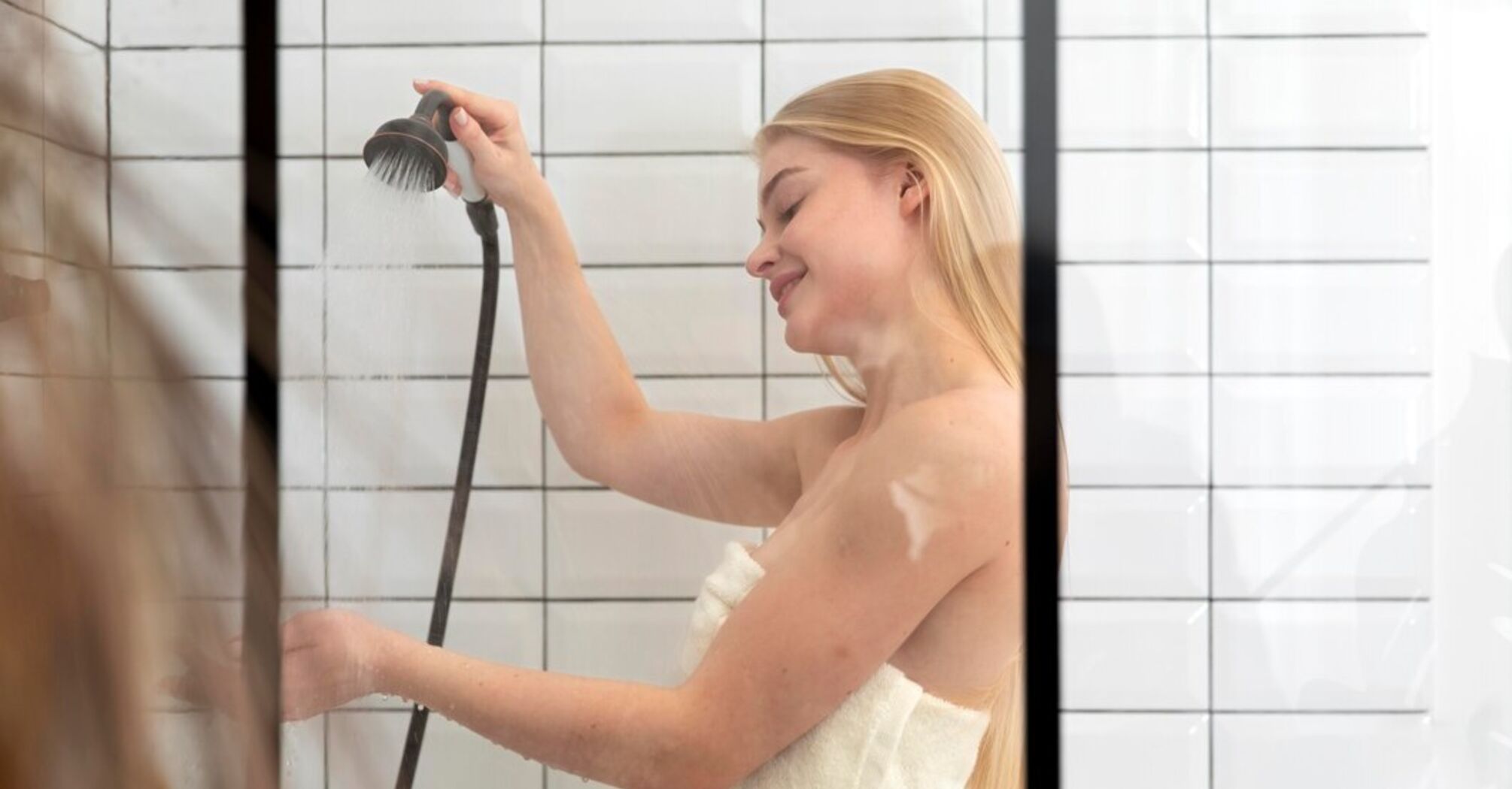 Jak czyścić kabinę prysznicową bez wysiłku: skuteczne sposoby