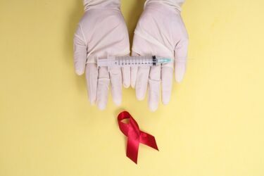 Nowy lek na HIV skuteczniejszy niż tabletki