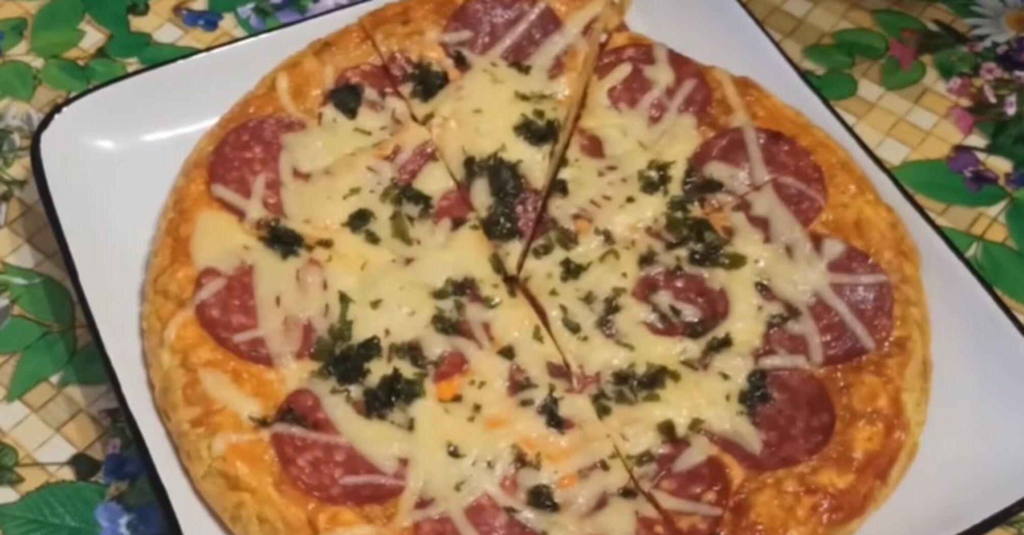 Cooking mivina pizza: a quick recipe for a hearty lunch (video)