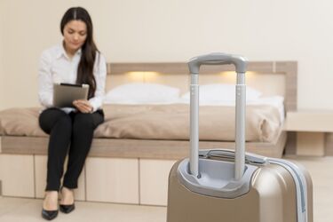 Safe storage of valuables in the hotel room