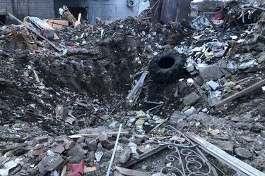 Окупанти вбили двомісячне немовля у Золочеві на Харківщині під час російського удару по готелю (фото)