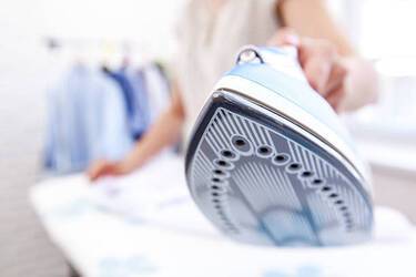 Как очистить утюг от накипи: 3 эффективных лайфхака