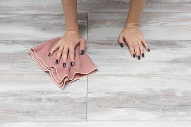 How to clean linoleum to shine: 3 effective life hacks