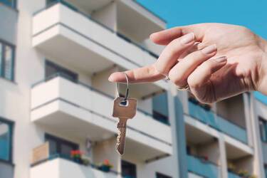 Покупка недвижимости в Закарпатье или Испании: что выбрать