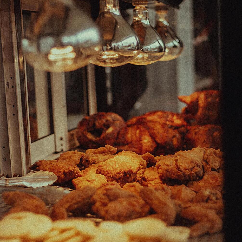 Гомілки або крильця: що краще вибрати для універсальних страв