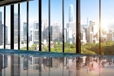 Pros and cons of a house with panoramic glazing: What needs to be considered