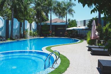 Pros and cons of ultraviolet pool cleaning: what you should know before installing the system
