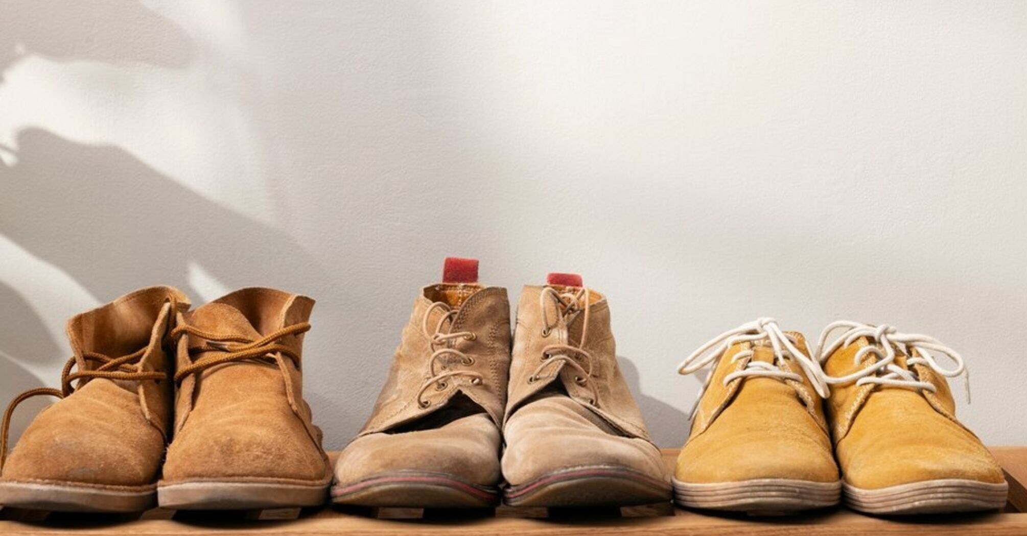Секреты весеннего ухода: как сохранить замшевую обувь в идеальном состоянии