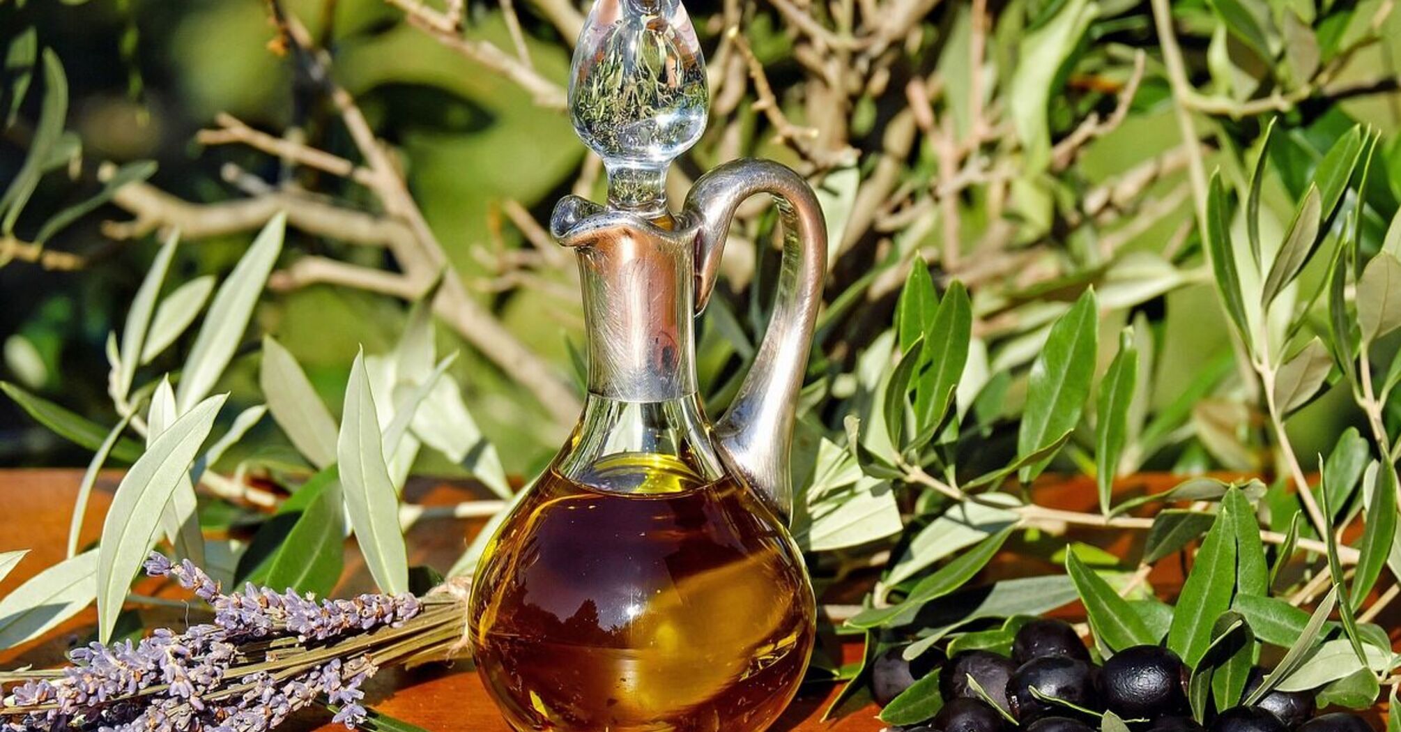 Оливкова та соняшникова олії в порівнянні