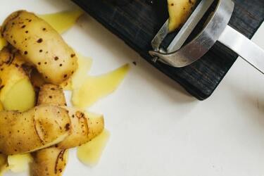 Необычные применения картофельной шелухи