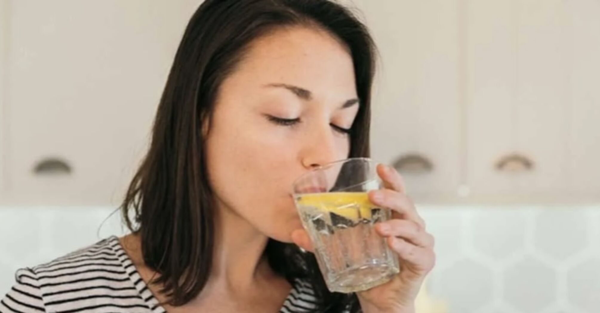 Positively affects blood circulation and metabolism: why you should drink warm water