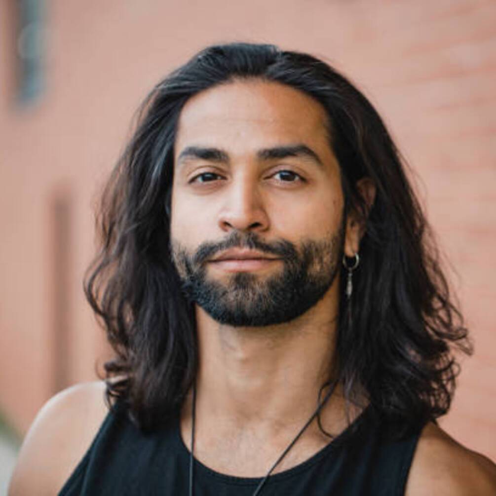 Should a guy grow long hair: advantages and disadvantages of hairstyles