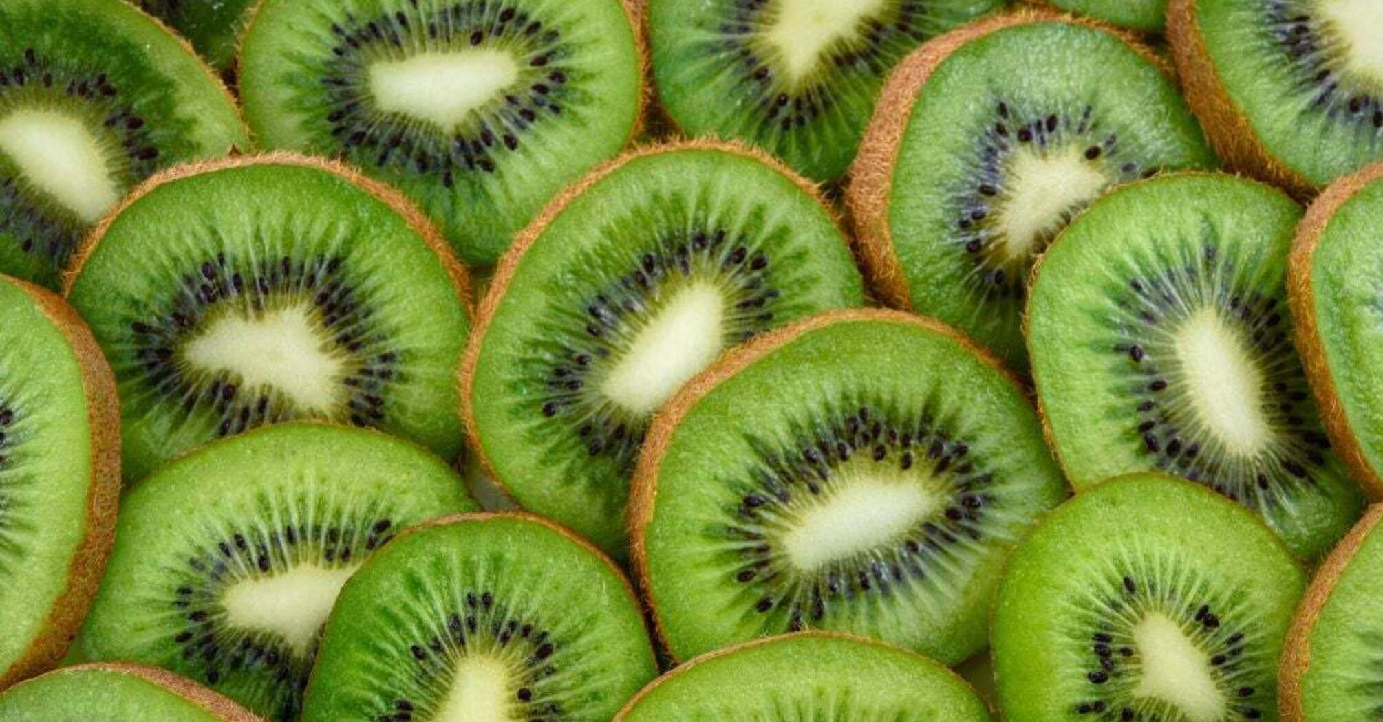 A nutritionist named 6 main benefits of kiwi and told who shouldn't eat it often