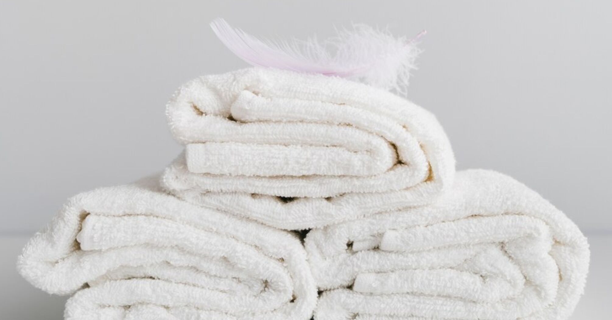 Secrets of freshness: how to get rid of unpleasant odors on towels once and for all