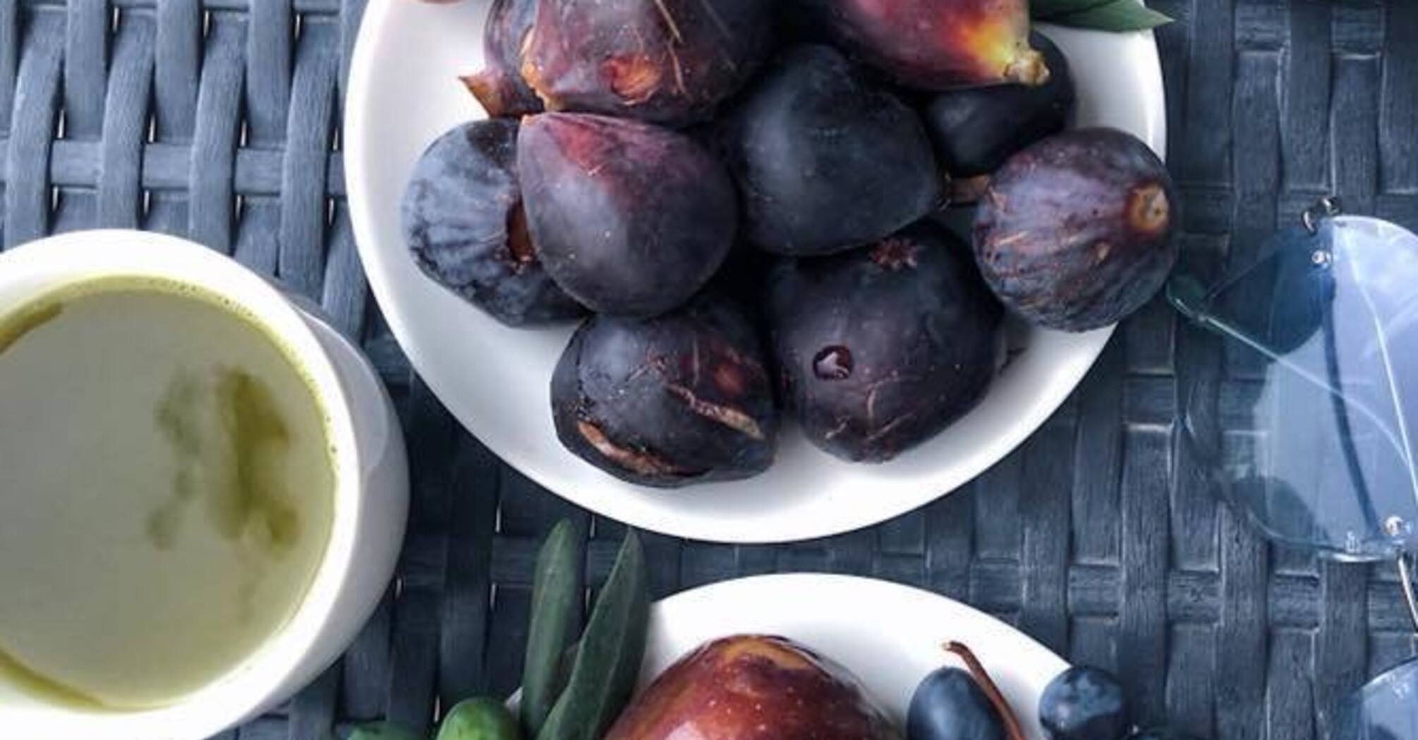 Why you should eat more blue and purple foods