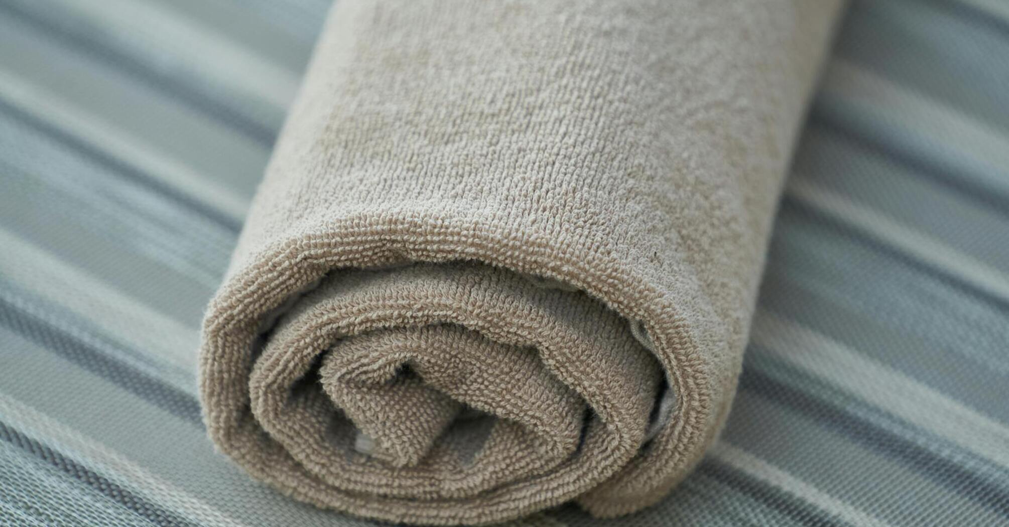 Как сделать старые полотенца более мягкими после стирки: 3 полезные лайфхака