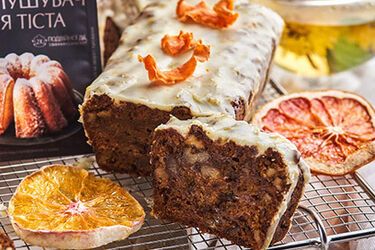 Морковный кекс с апельсиновой глазурью: постный рецепт