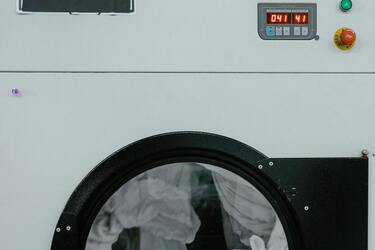 Как избавиться от неприятного запаха из стиральной машины