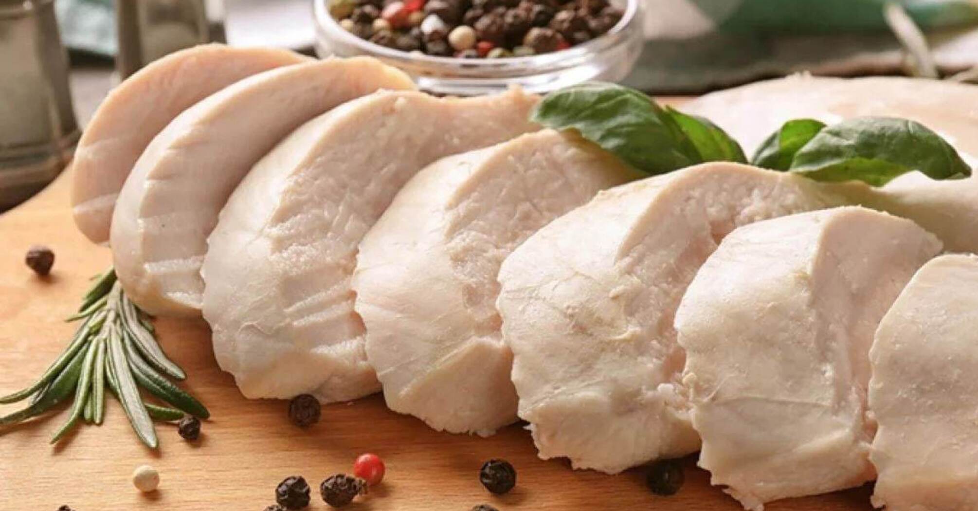 How to cook chicken fillet to make it juicy: a diet recipe