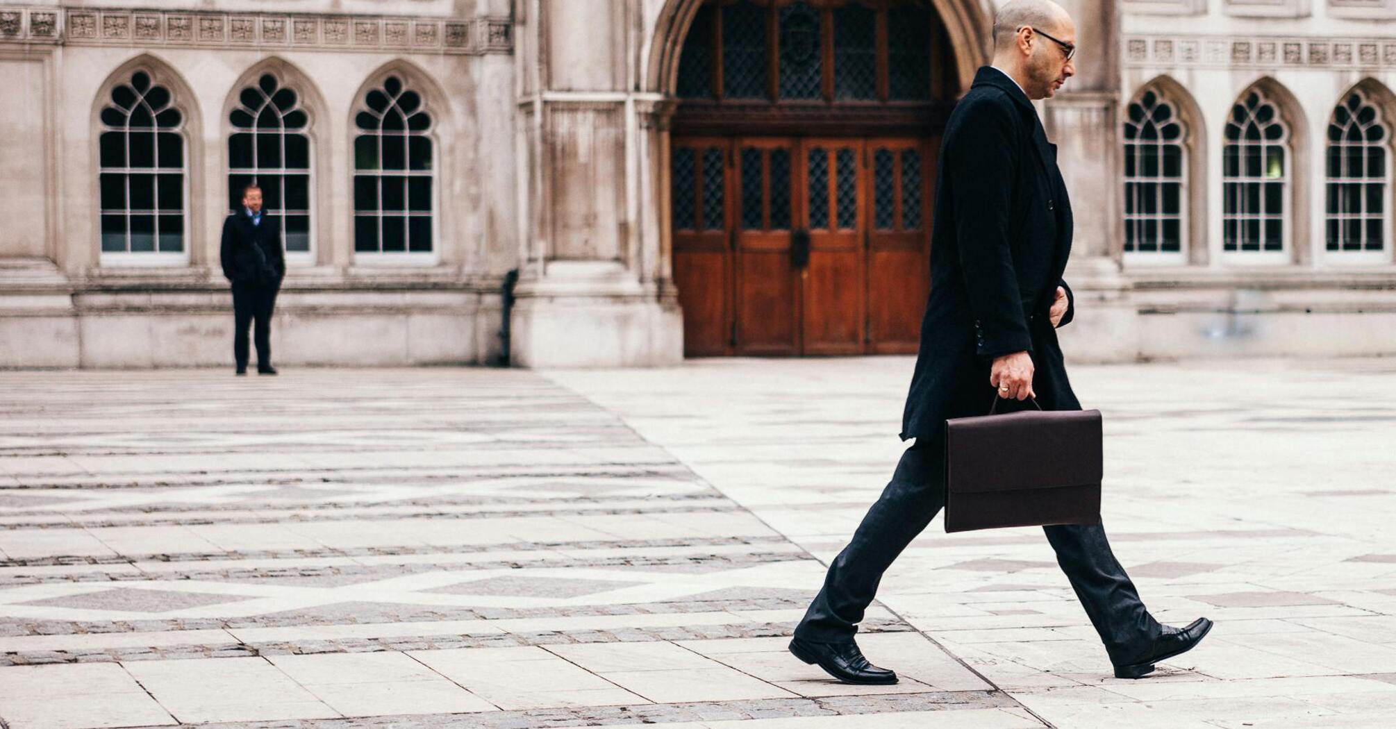 Відрядження на роботі: чому це корисно, але не завжди зручно