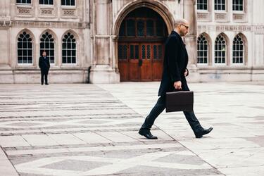 Advantages and disadvantages of business trips