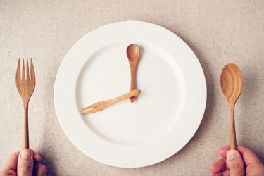 Как недельное голодание меняет наше тело и мозг: исследование ученых