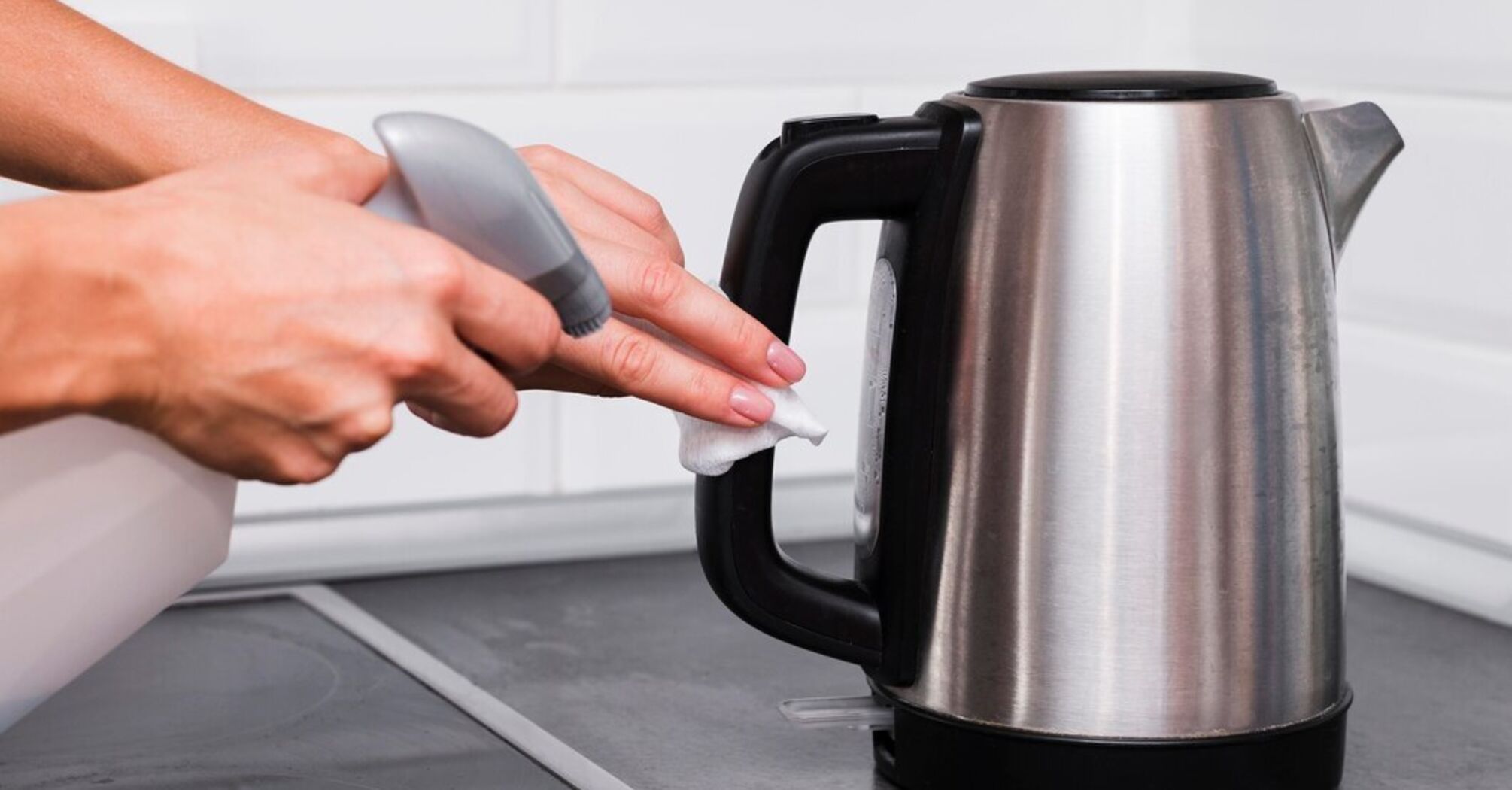 Как быстро очистить чайник от накипи: 4 полезных совета