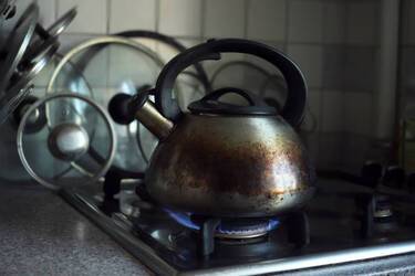 Як швидко та просто позбутися іржі: 5 ефективних порад