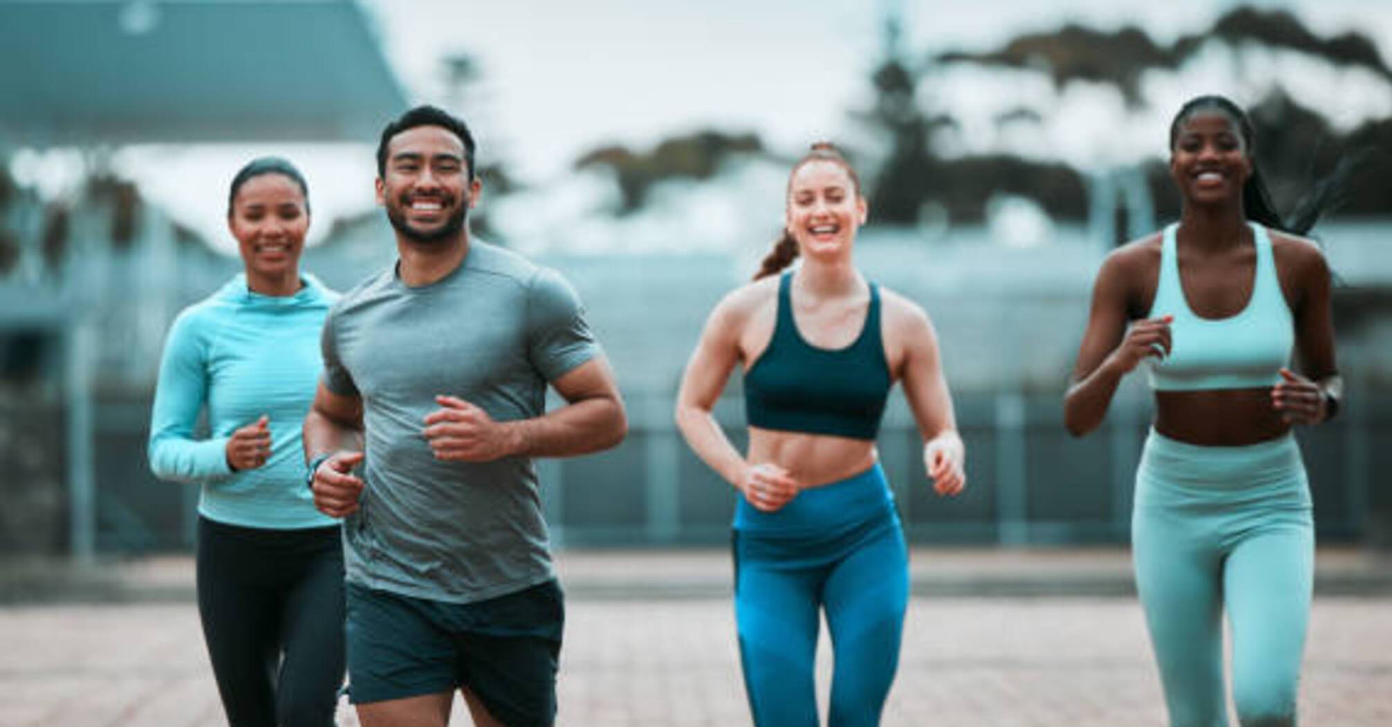 Фитнес или силовая тренировка: как быстро похудеть