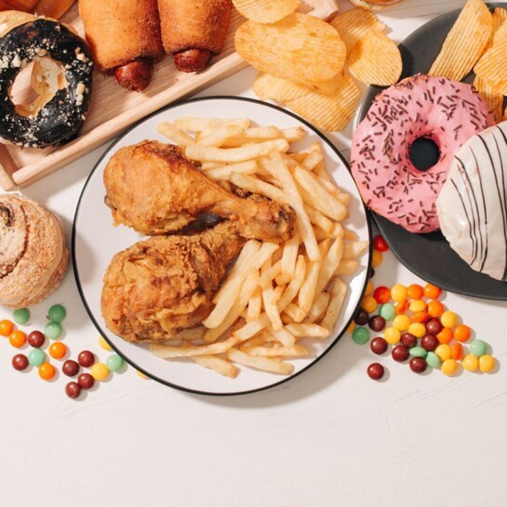 Невозможно наесться: как обработанные продукты обманывают организм