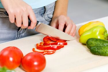 How to clean a knife from rust quickly and easily: effective methods