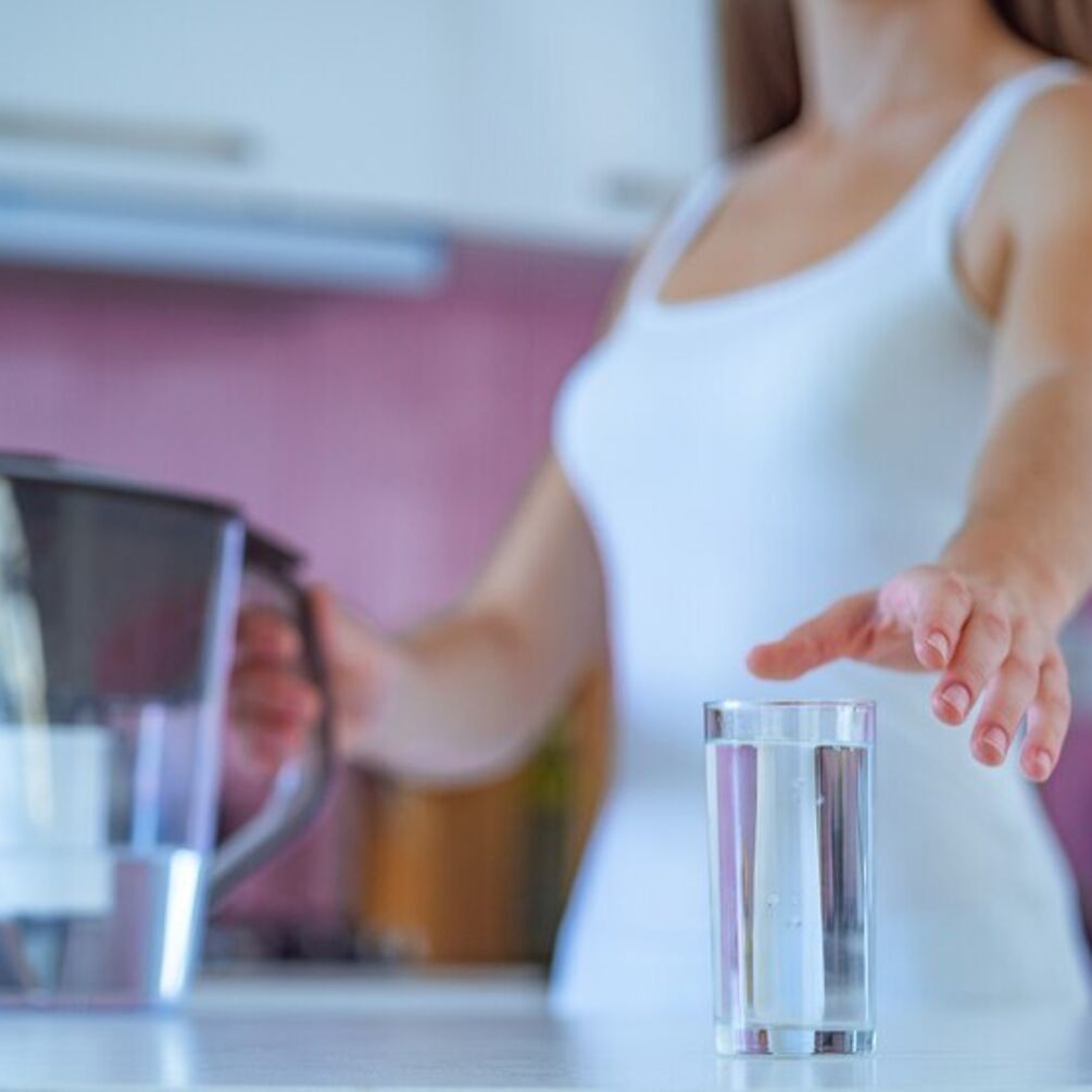 Похудеешь, выпивая стакан воды перед едой?