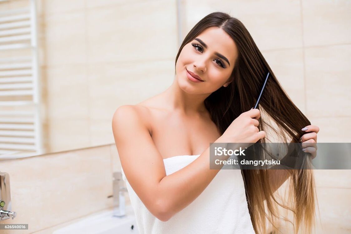 Як правильно мити волосся, аби покращити стан та запобігти пошкодженню 