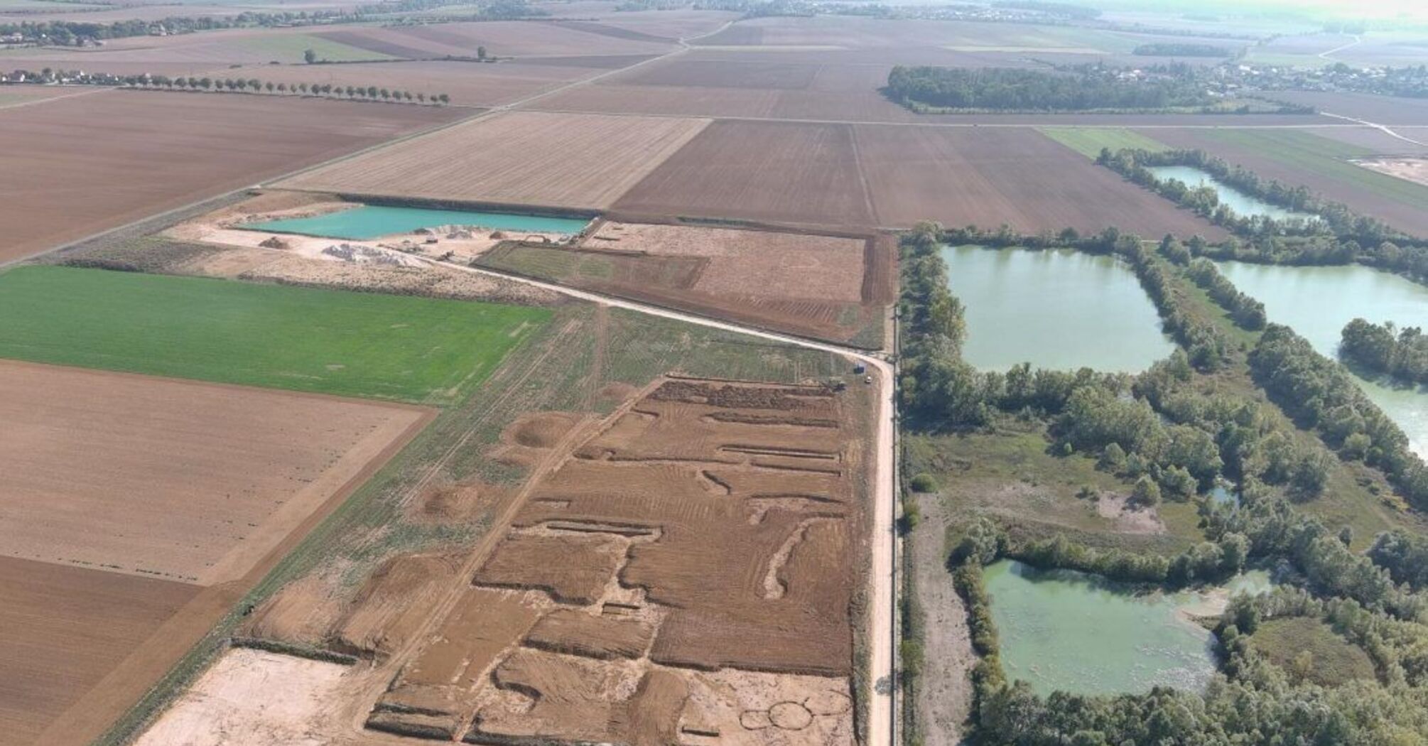 Археологи обнаружили во Франции здание неизвестного назначения периода неолита