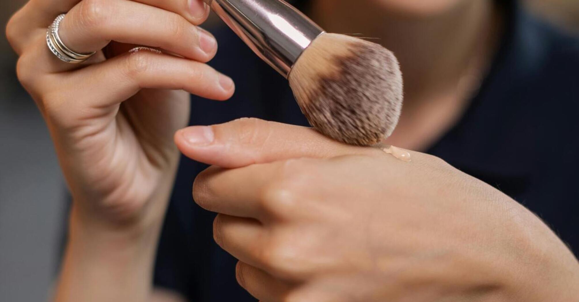 Праймер для лица: действительно ли он необходим во время макияжа