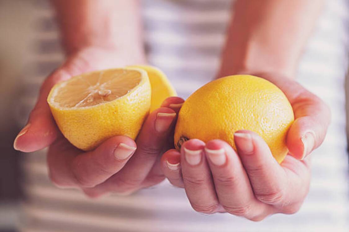 Секретний інгредієнт: ефективність використання лимонів у побуті