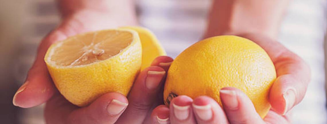 Секретний інгредієнт: ефективність використання лимонів у побуті
