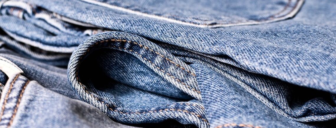 How to keep jeans from fading after washing: simple tips
