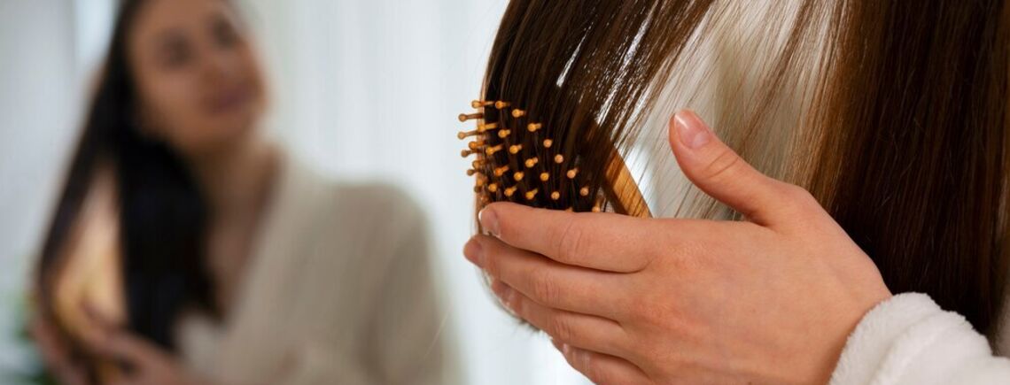Як швидко висушити волосся без використання фена: лайфхак від перукарів