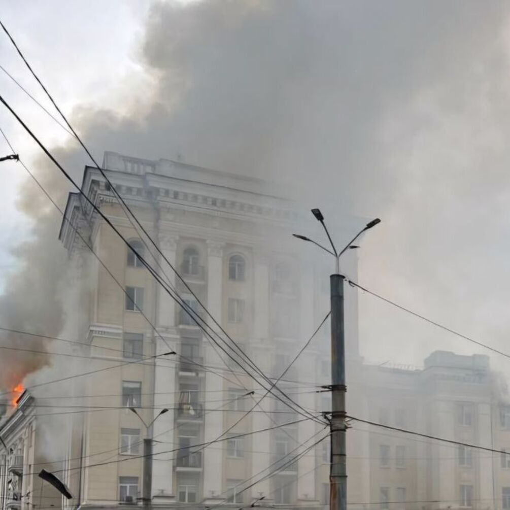 россия нанесла ракетный удар по Днепру: известно о попадании в пятиэтажку, есть погибшие и пострадавшие
