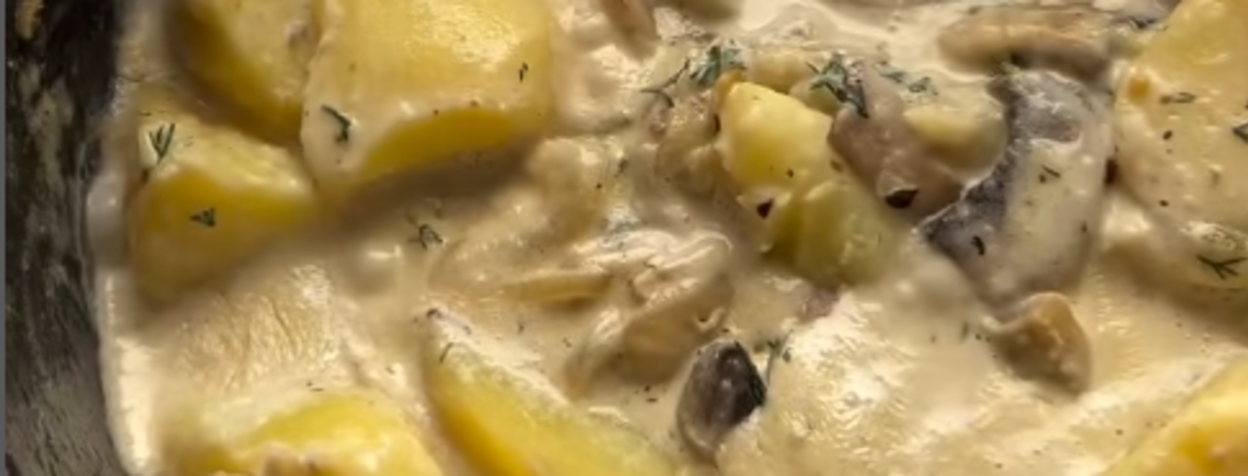 Картошка с грибами в сливках: очень вкусно и быстро