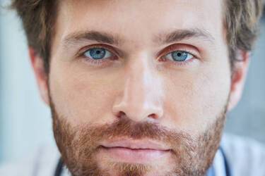 What is the energy of people with blue eyes